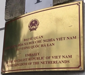 Vietnam a la haye 1